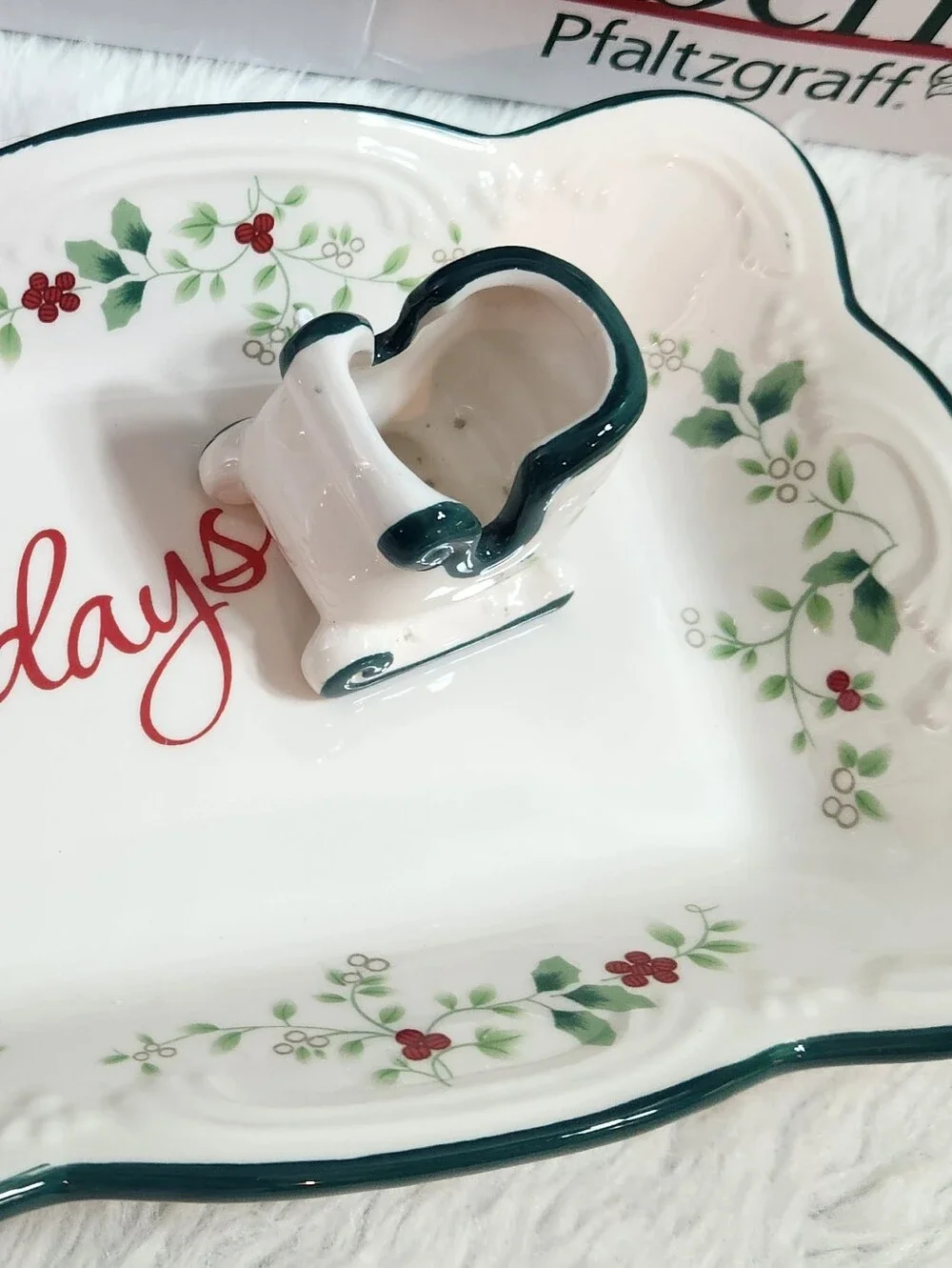 Pfaltzgraff Winterberry Appetizer Tray wih Toothpick Holder